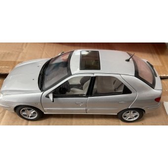 DongFeng Xsara Berline 1:18